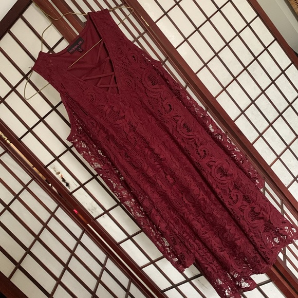 Material Girl Cold Shoulder Lace Dress - Picture 5 of 6